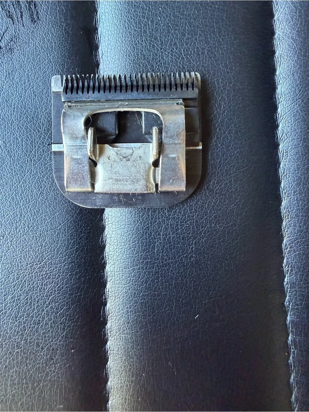 Oster 76 Detachable Clipper Blade Lot 000 0A 2.4mm Barber Grooming